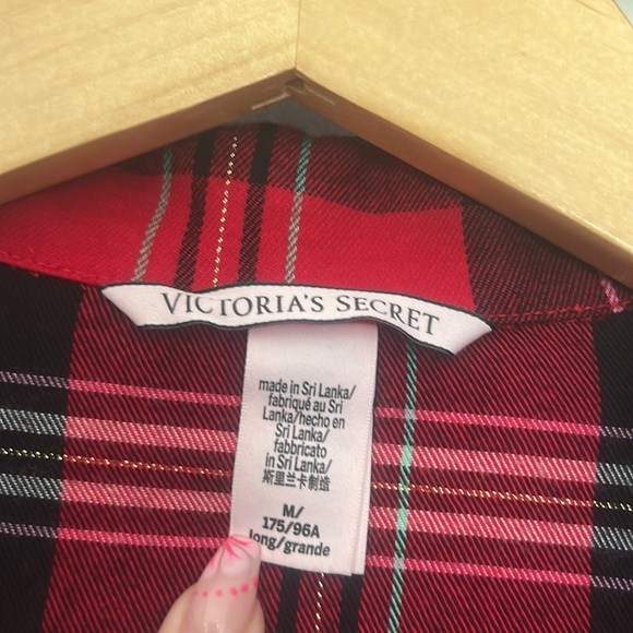 Victoria’s Secret Plaid Pajama Top | M - Picture 5 of 6